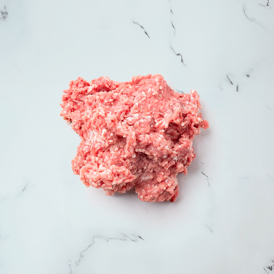 La Boucherie - Gekruid varkens- en kalfsgehakt in bakjes - vers en klaar om te koken